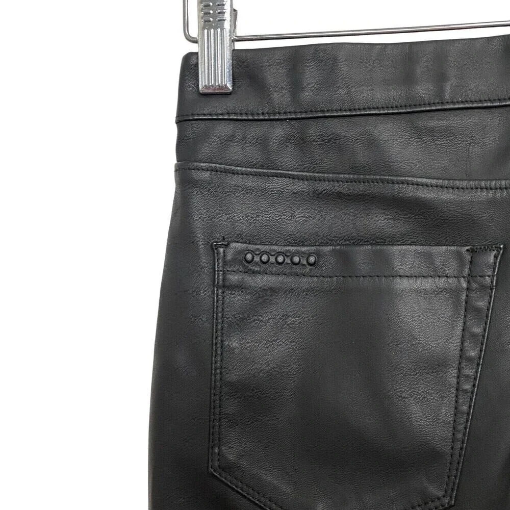BLANK NYC Black‎ Faux Leather Biker Chino Shorts Size 26